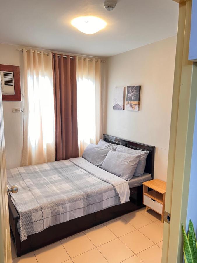 One Spatial Two Bedroom Condominium Unit With Pool And Gym Free Netflix And Wifi Iloilo City Ngoại thất bức ảnh
